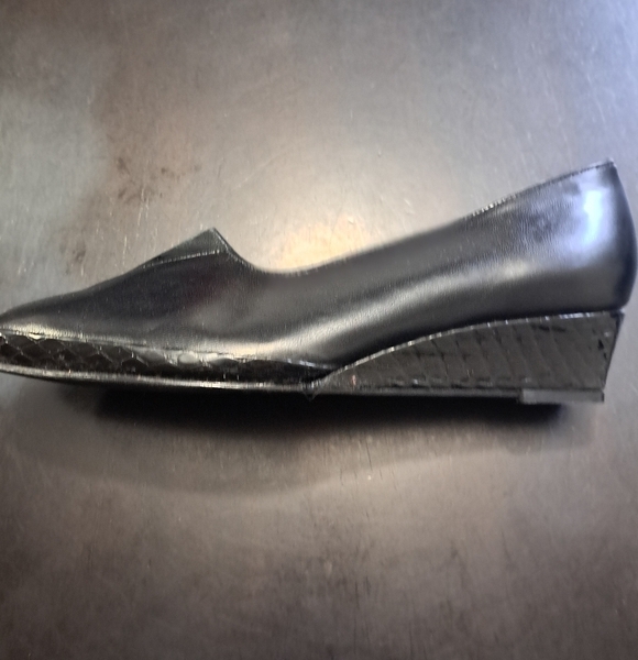 Vintage California Magdesians Black Nappa Leather Pump    Size 10 - Picture 4 of 10